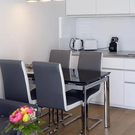 Przystanek Centrum شقة