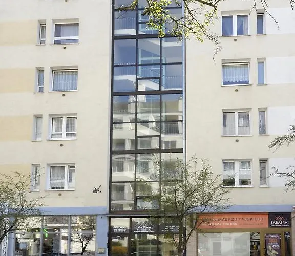 Przystanek Centrum Apartment *